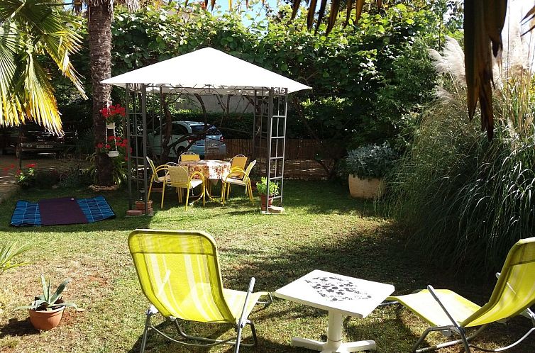 Appartement Wohnung 'Ivaana' mit Privatparkplatz