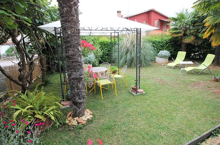 Appartement Wohnung 'Ivaana' mit Privatparkplatz