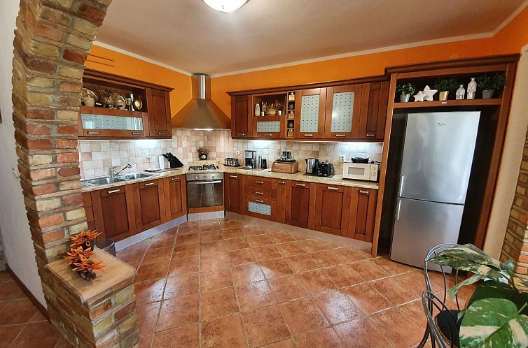 Appartement Wohnung 'Ivaana' mit Privatparkplatz
