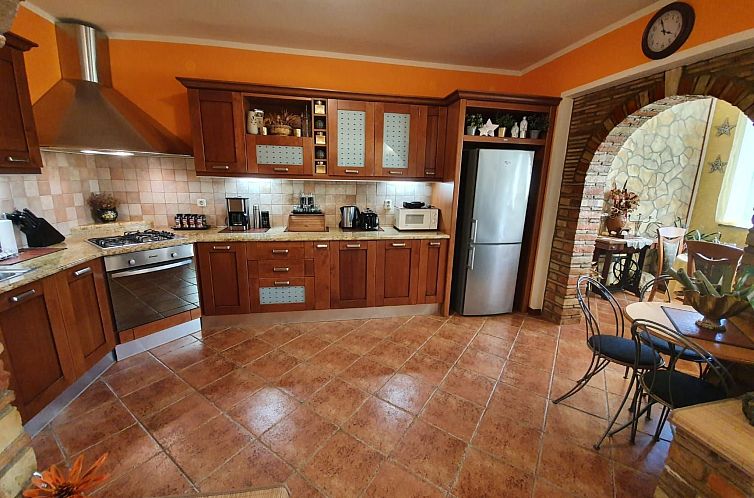 Appartement Wohnung 'Ivaana' mit Privatparkplatz