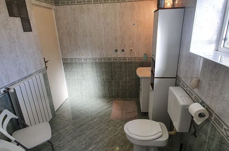 Appartement Wohnung 'Ivaana' mit Privatparkplatz