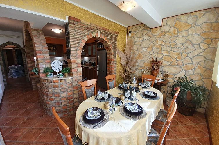 Appartement Wohnung 'Ivaana' mit Privatparkplatz