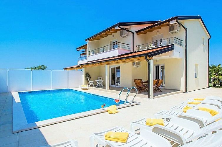 Vakantiehuis mit Garten, Grill und Terrasse