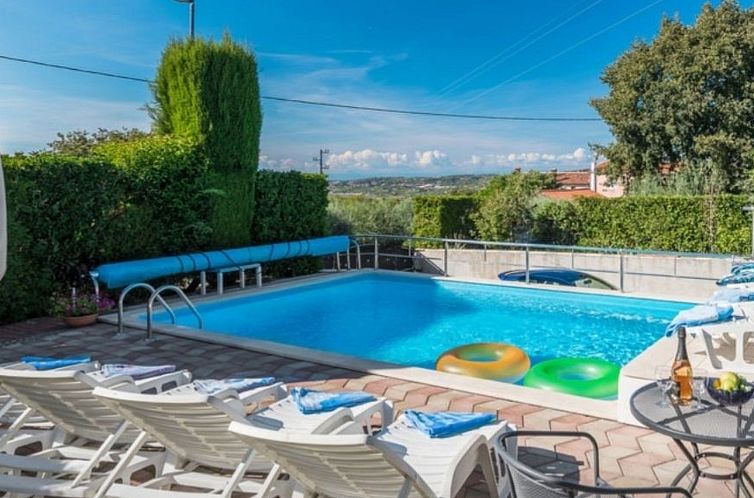 Vakantiehuis mit beheiztem Pool