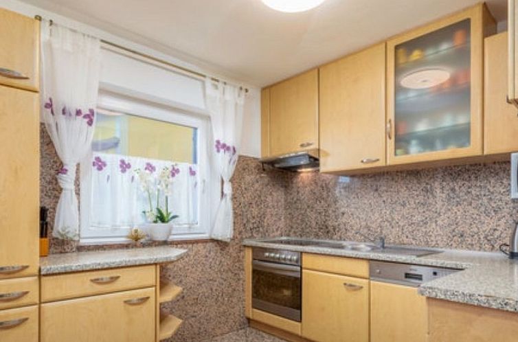 Vakantiehuis mit beheiztem Pool