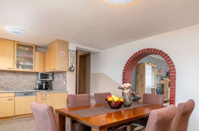 Vakantiehuis mit beheiztem Pool