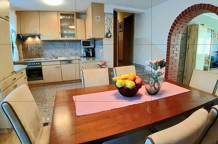 Vakantiehuis mit beheiztem Pool