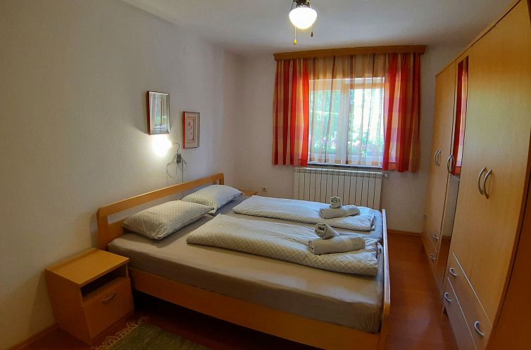 Vakantiehuis mit beheiztem Pool