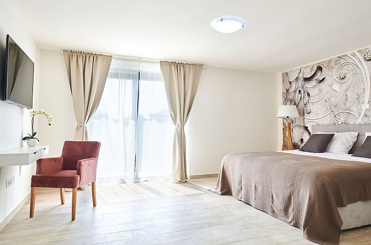 Vakantiehuis Villa Dolcea - Elegant und stilvoll mit Pool