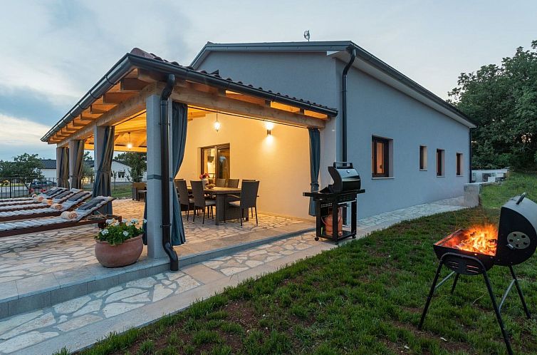 Vakantiehuis "Villa Bibali" mit privatem Pool