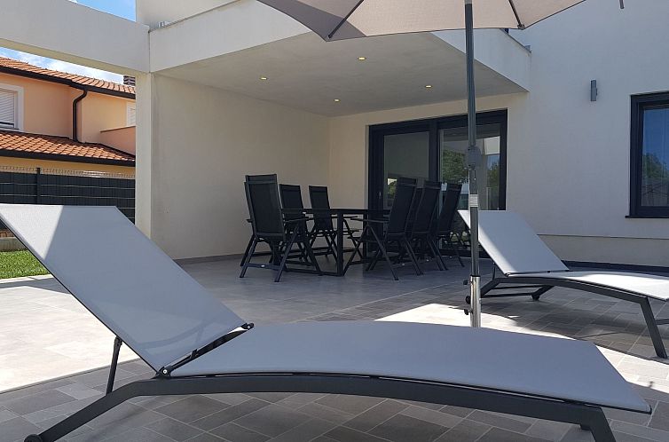 Vakantiehuis mit privatem Pool in Ruhiger lage.