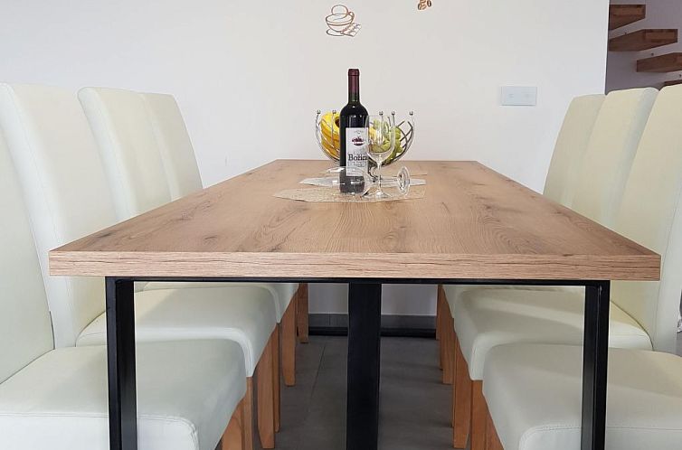 Vakantiehuis mit privatem Pool in Ruhiger lage.