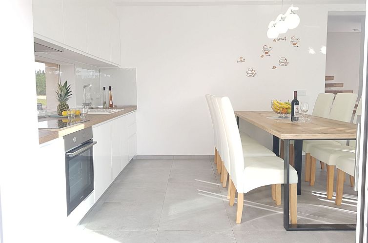 Vakantiehuis mit privatem Pool in Ruhiger lage.