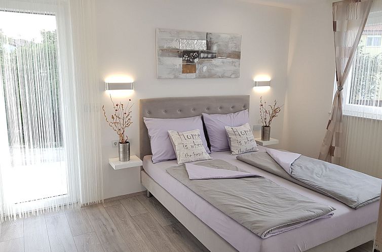 Vakantiehuis mit privatem Pool in Ruhiger lage.