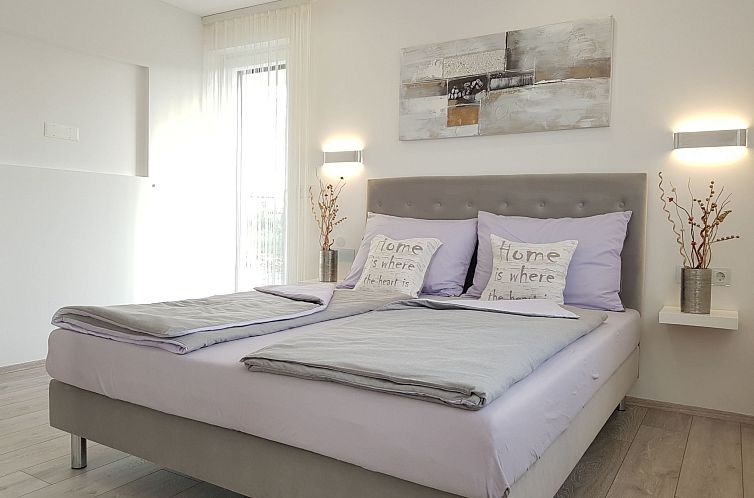 Vakantiehuis mit privatem Pool in Ruhiger lage.