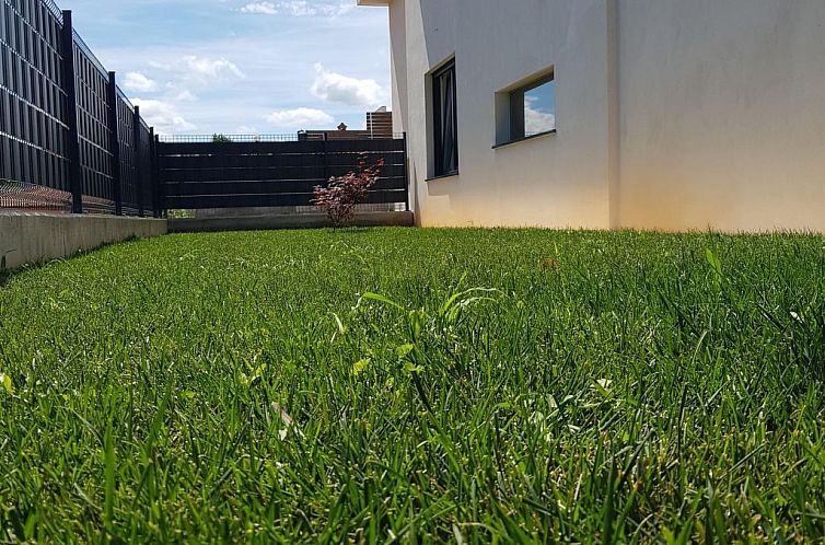 Vakantiehuis mit privatem Pool in Ruhiger lage.