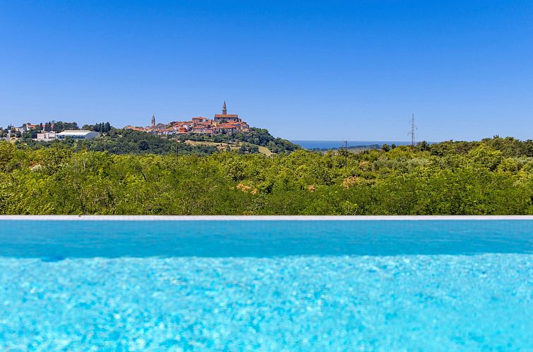 Vakantiehuis Ferienvilla "Monte Bibali" mit Infinity-Pool