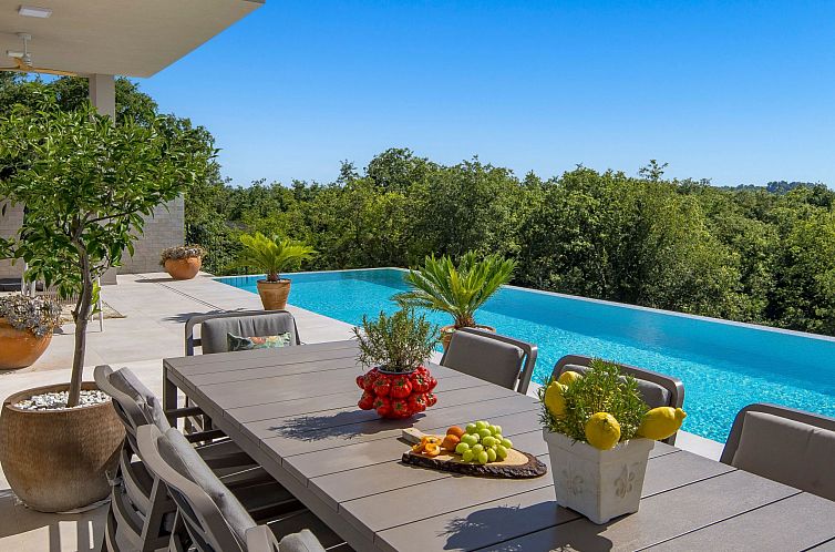 Vakantiehuis Ferienvilla "Monte Bibali" mit Infinity-Pool