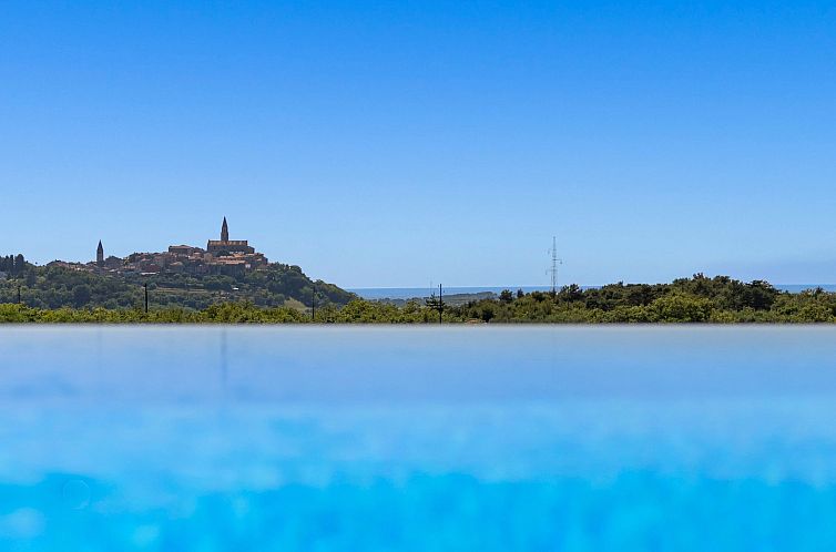 Vakantiehuis Ferienvilla "Monte Bibali" mit Infinity-Pool