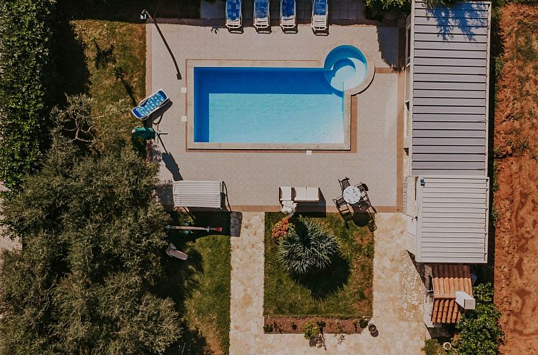 Vakantiehuis Zweistöckiges Ferienhaus Villa Dany