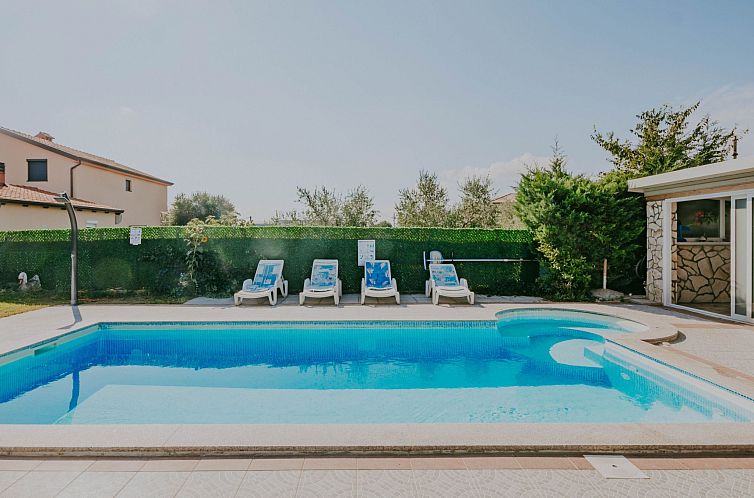 Vakantiehuis Zweistöckiges Ferienhaus Villa Dany