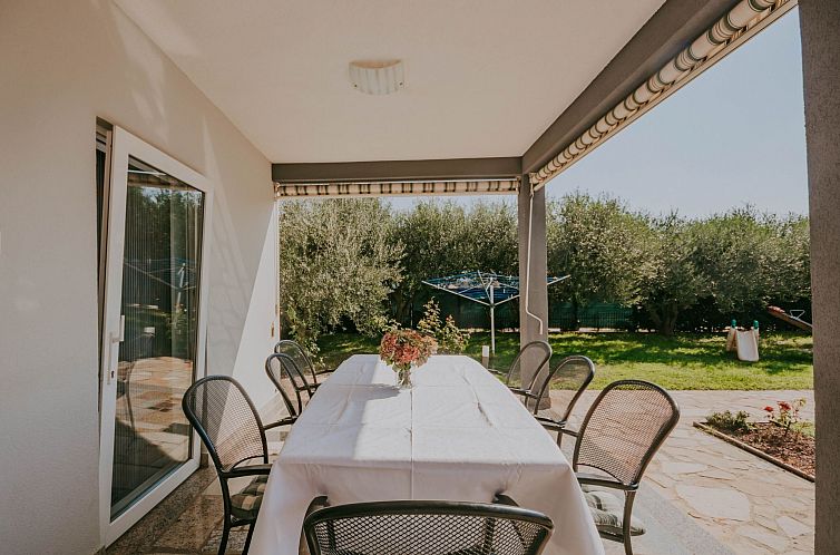 Vakantiehuis Zweistöckiges Ferienhaus Villa Dany