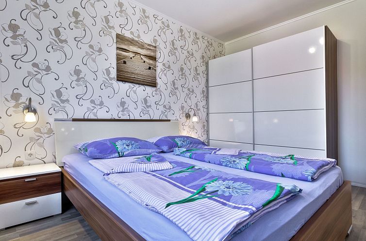 Vakantiehuis Schönes Ferienhaus mit Swimmingpool