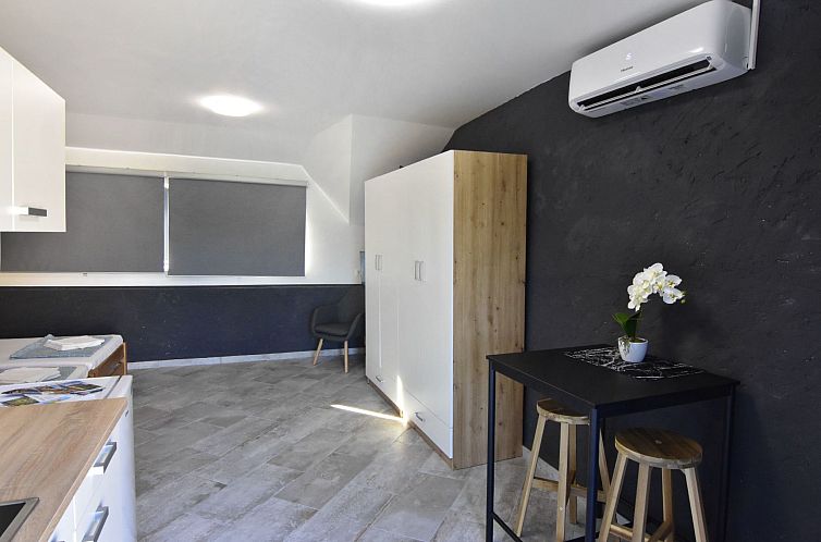 Appartement Studio Apartment Fenix