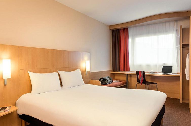 ibis Paris Pantin Eglise