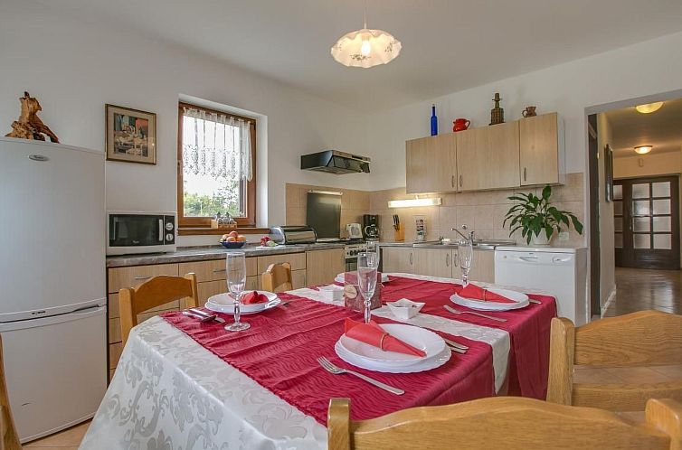 Appartement Appartement in Pula mit Terrasse, Garten und Gri