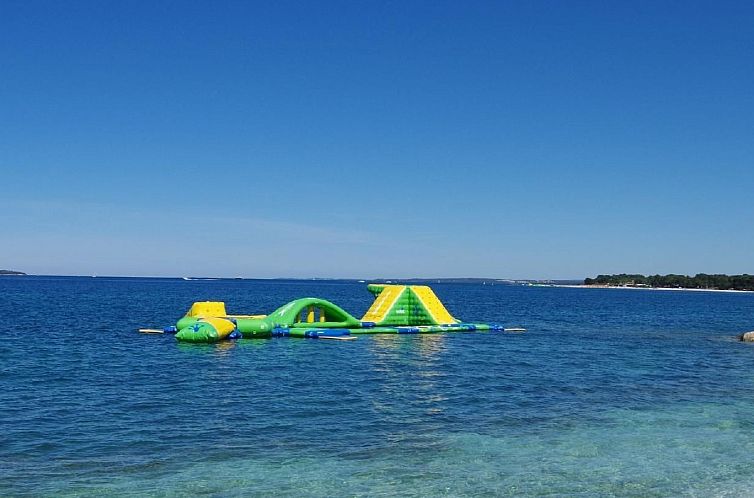 Appartement Appartement in Pula mit Terrasse, Garten und Gri