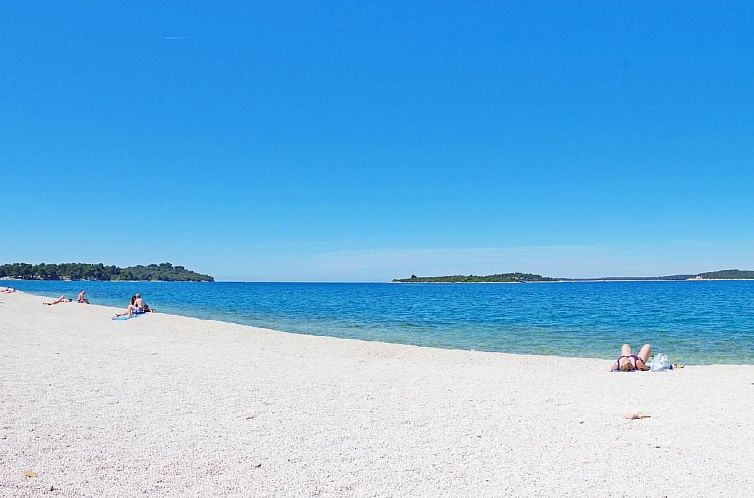 Appartement Appartement in Pula mit Terrasse, Garten und Gri