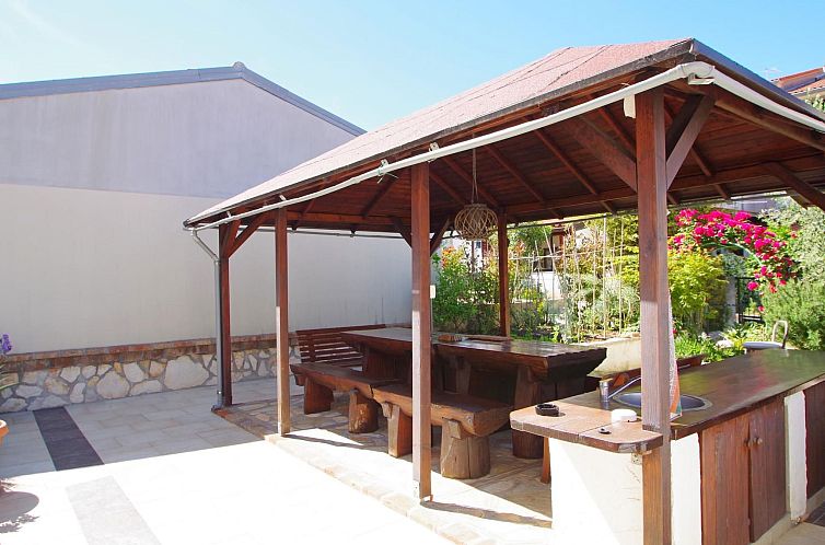 Appartement "Rose" mit Terrasse