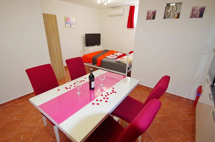 Appartement Studio-Wohnung "Tara"