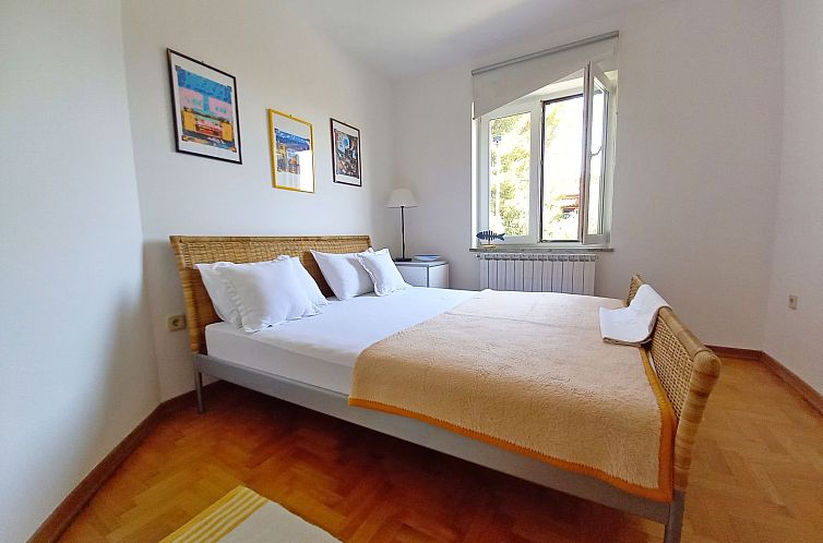 Appartement Wohnung Lungomare, 300m vom Strand entfernt, Pul