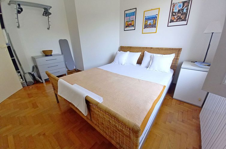 Appartement Wohnung Lungomare, 300m vom Strand entfernt, Pul