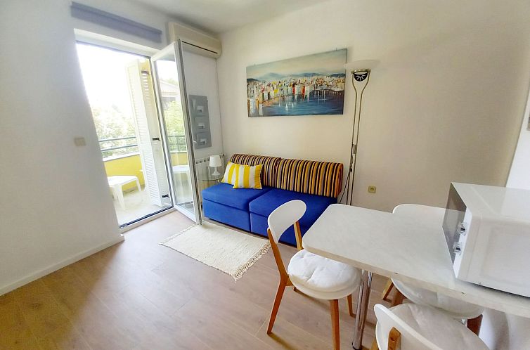 Appartement Wohnung Lungomare, 300m vom Strand entfernt, Pul