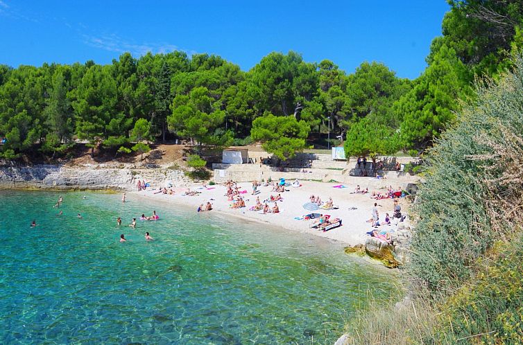 Appartement Wohnung Lungomare, 300m vom Strand entfernt, Pul