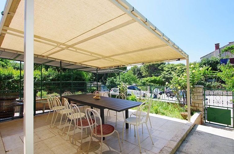 Guest house 10109115 - Apartment Istria - Appartement Studio für 10 Personen in Pula, Istrien (Istris