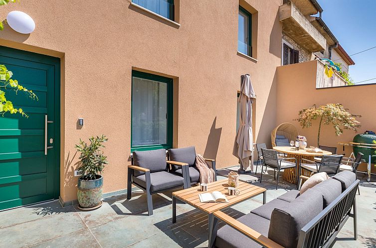Appartement Studio-Wohnung "Pina"