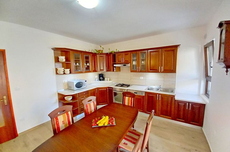 Appartement in Pula mit Grill, Garten und Terrasse