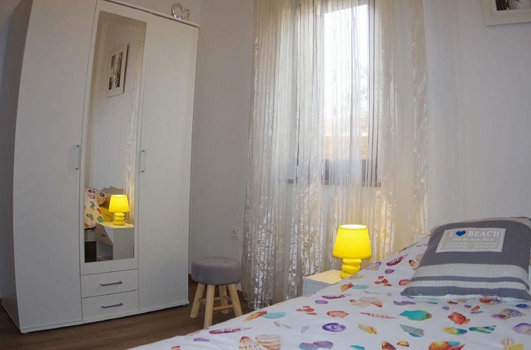 Appartement in Pula mit Grill, Garten und Terrasse
