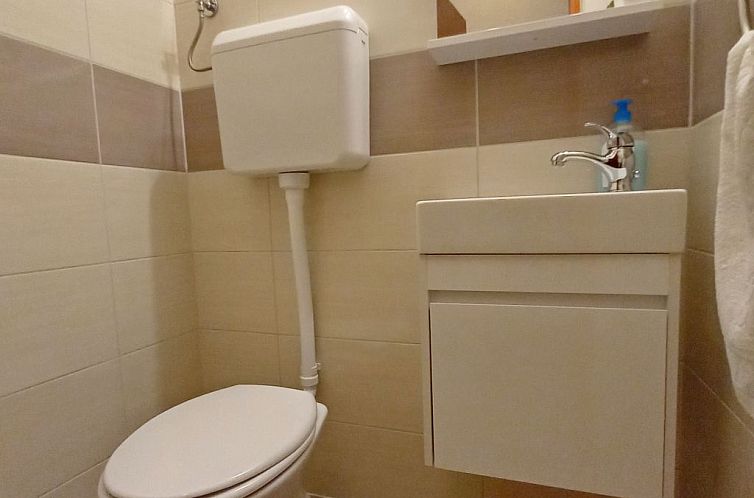 Appartement in Pula mit Grill, Garten und Terrasse