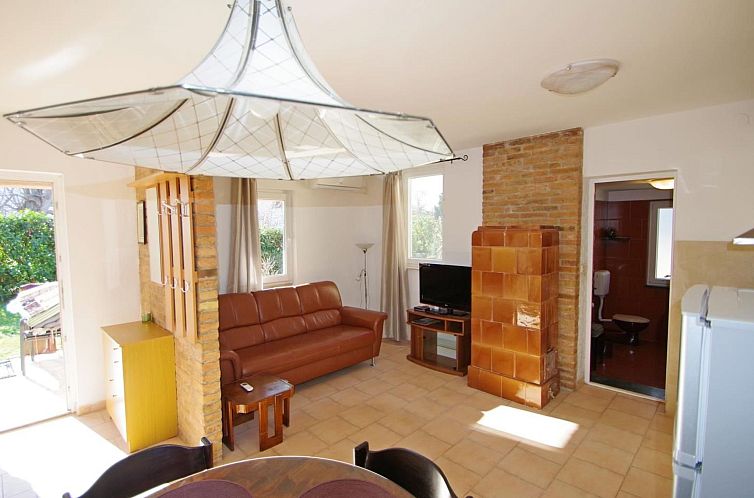 Appartement Wohnung "Eric" mit Garten, Grill und Terrasse