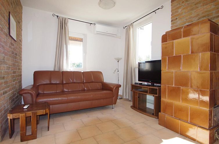 Appartement Wohnung "Eric" mit Garten, Grill und Terrasse
