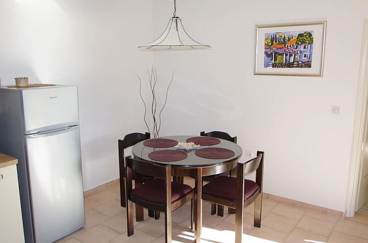 Appartement Wohnung "Eric" mit Garten, Grill und Terrasse