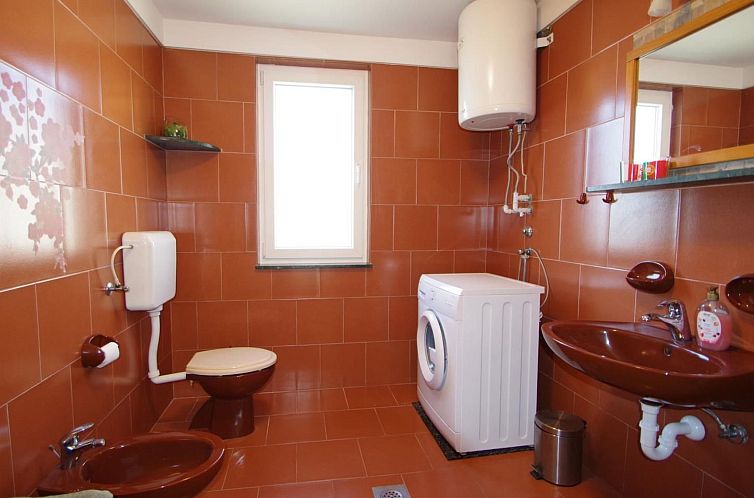 Appartement Wohnung "Eric" mit Garten, Grill und Terrasse