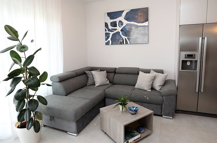 Appartement Luxus-Appartement mit Jacuzzi, Parkplatz und Gar