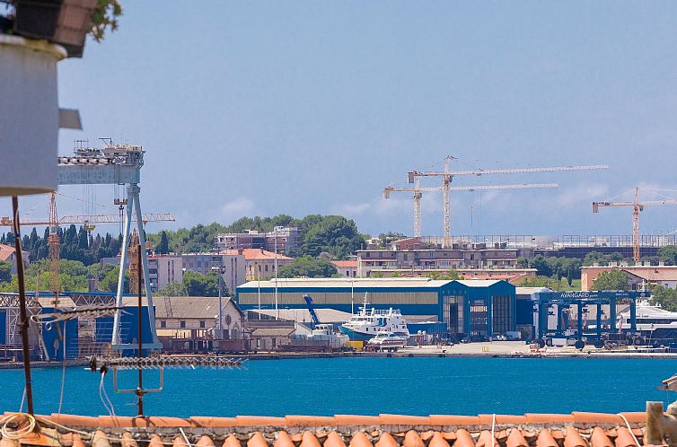 Appartement Stilvolle Wohnung in Arena mit großer Terrasse