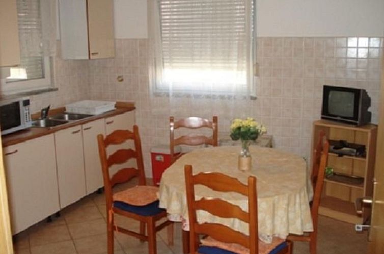 Appartement mit Balkon, für fünf Personen